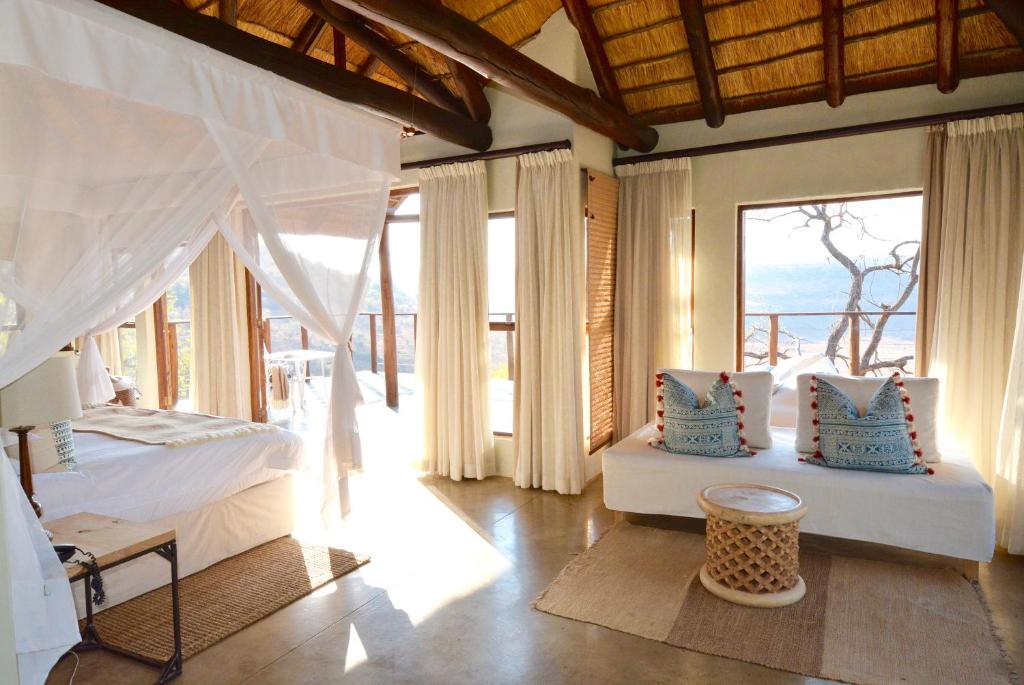 Esiweni Luxury Safari Lodge view 4