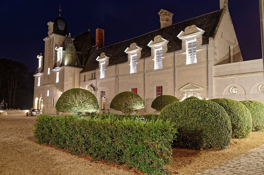 Château Louise de La Vallière view 2