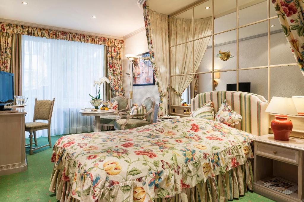 Hotel Schwarzmatt view 3