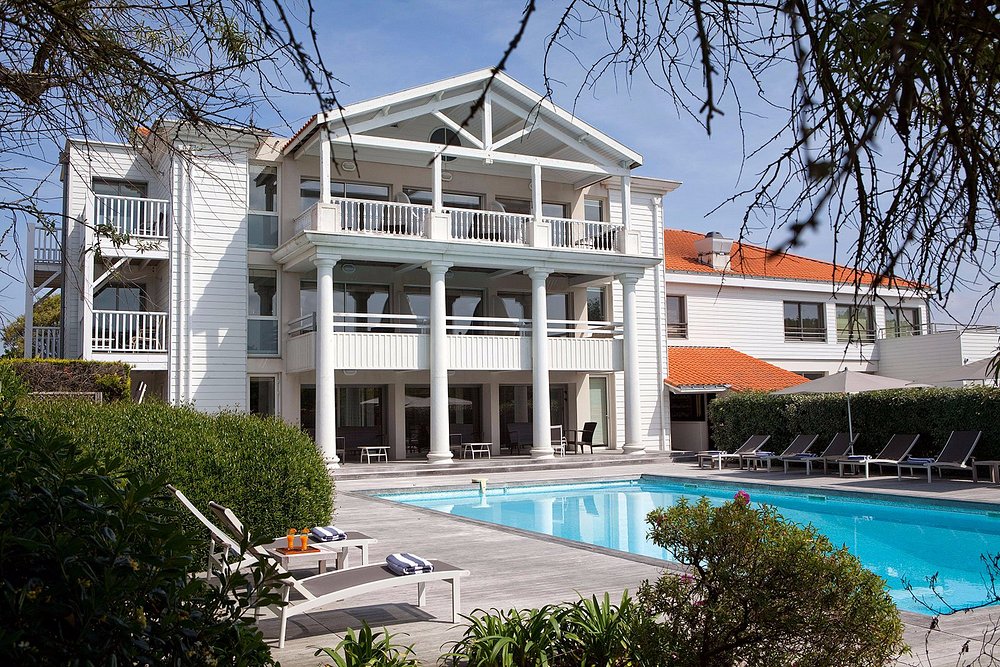 Anne de Bretagne view 5