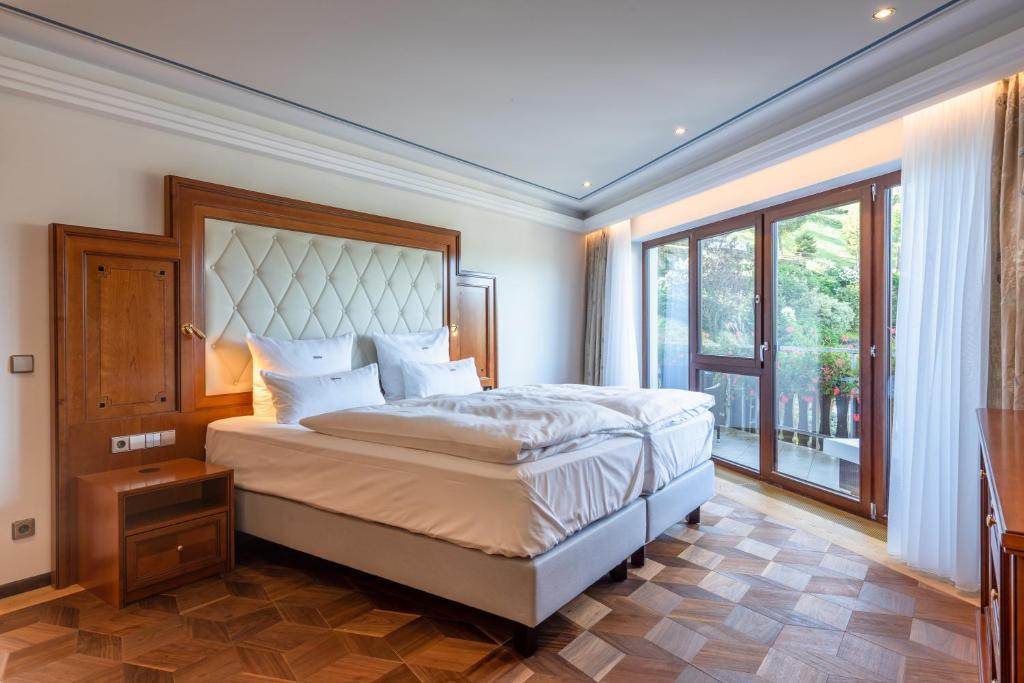 Hotel Dollenberg view 3