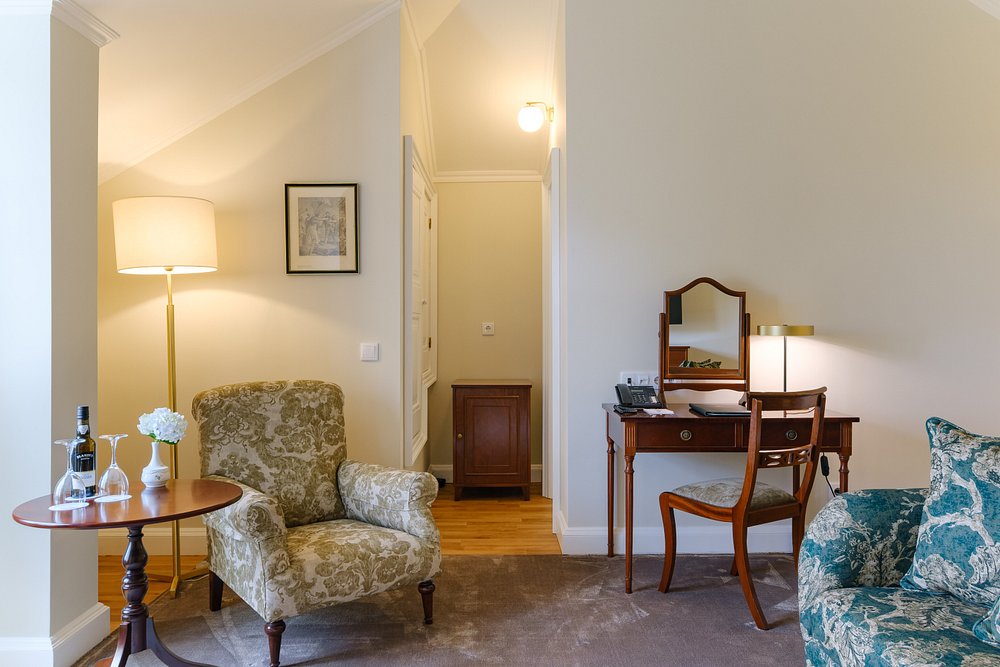 Casa Velha do Palheiro view 4