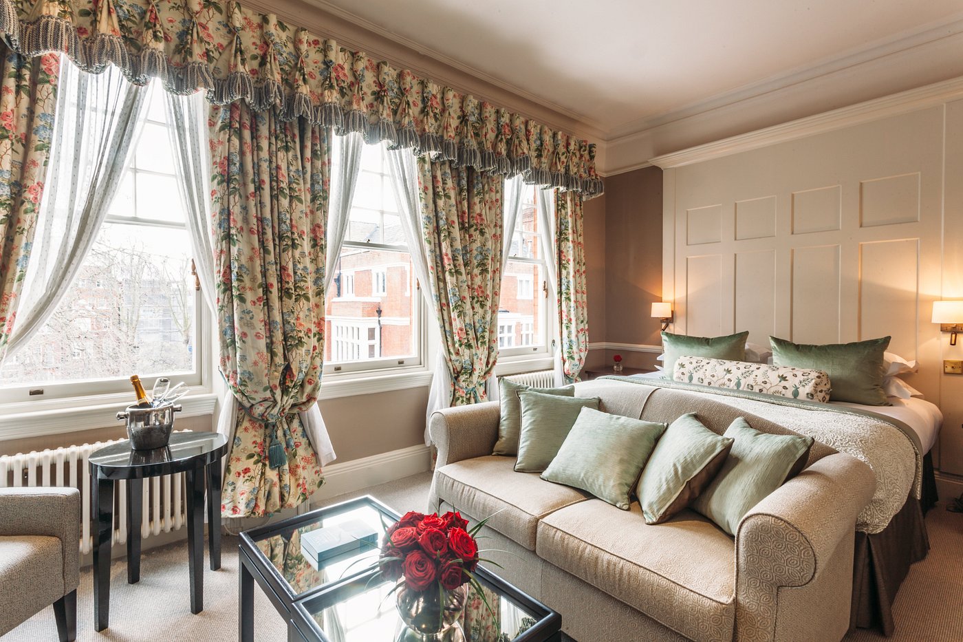 11 Cadogan Gardens view 4