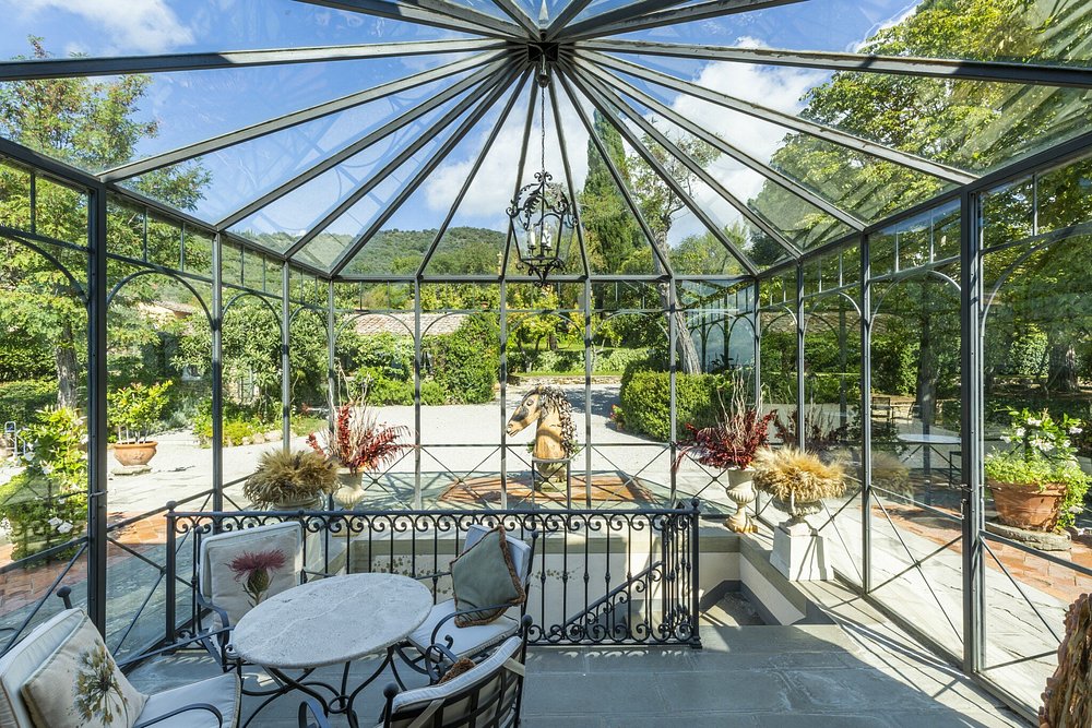 Il Falconiere view 5