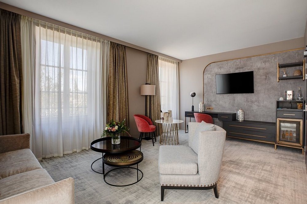 Fleur de Loire view 4