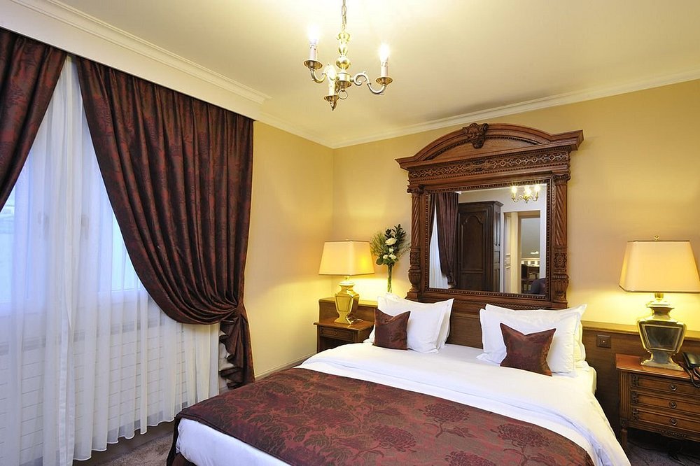 Hôtel de la Cigogne view 3