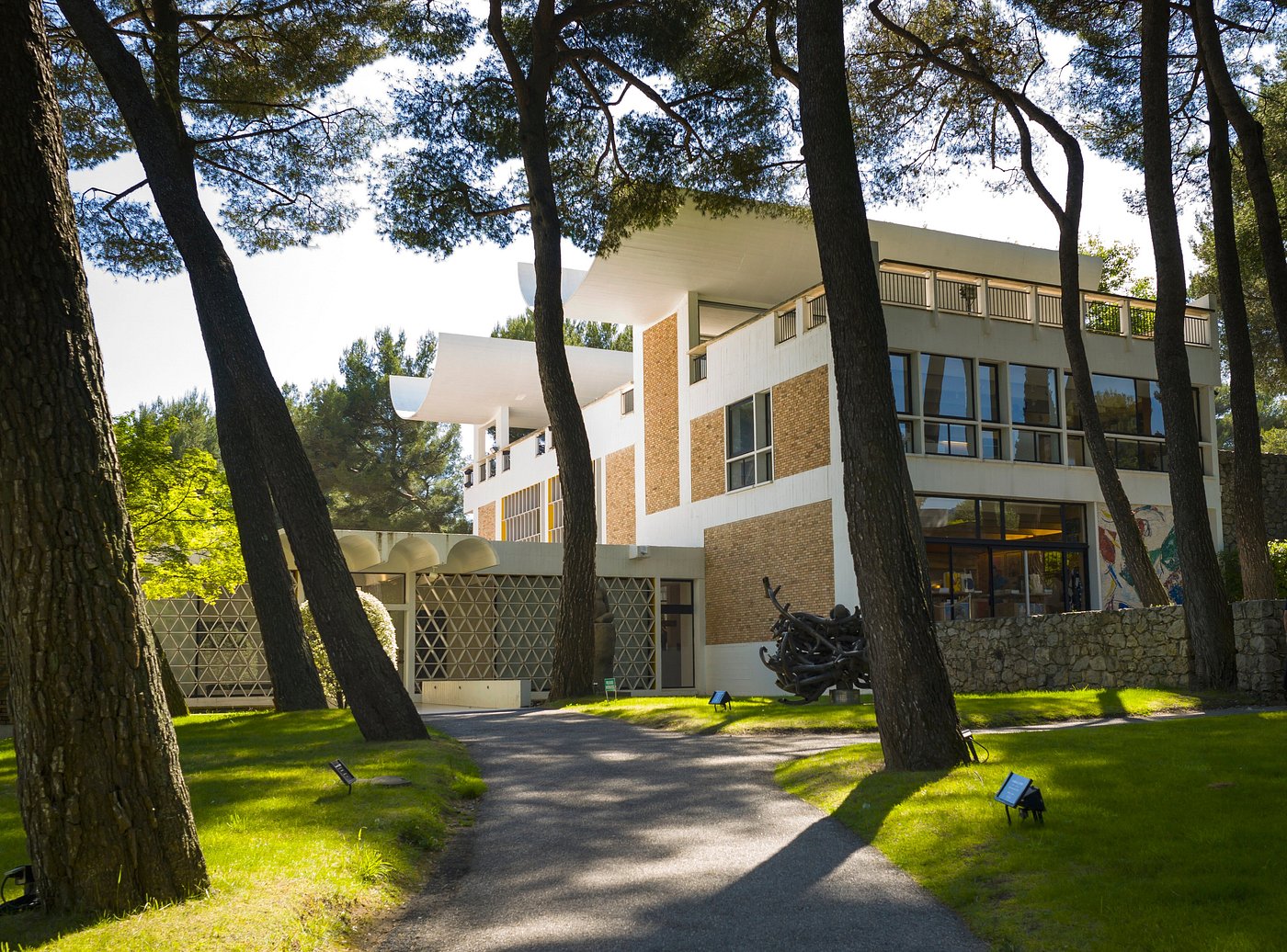 Hotel Le Saint Paul view 2