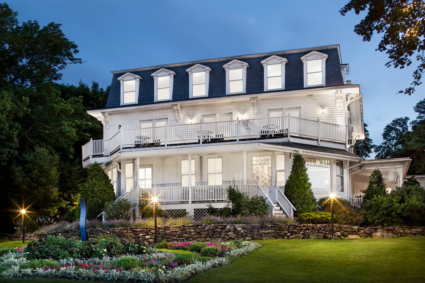 Camden Harbour Inn view 2