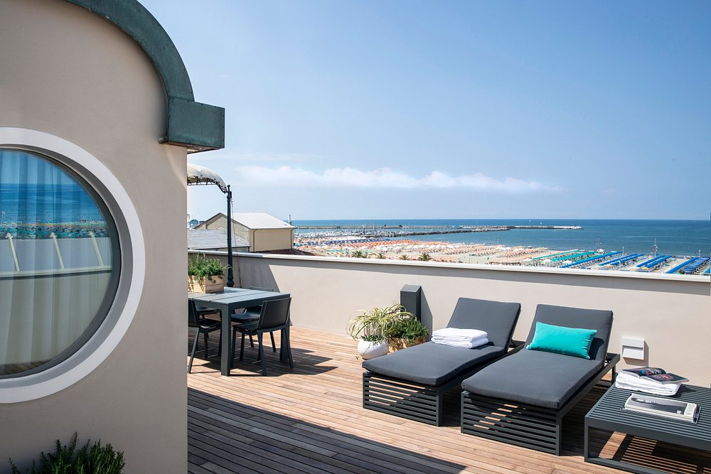 Hotel Plaza e de Russie view 6