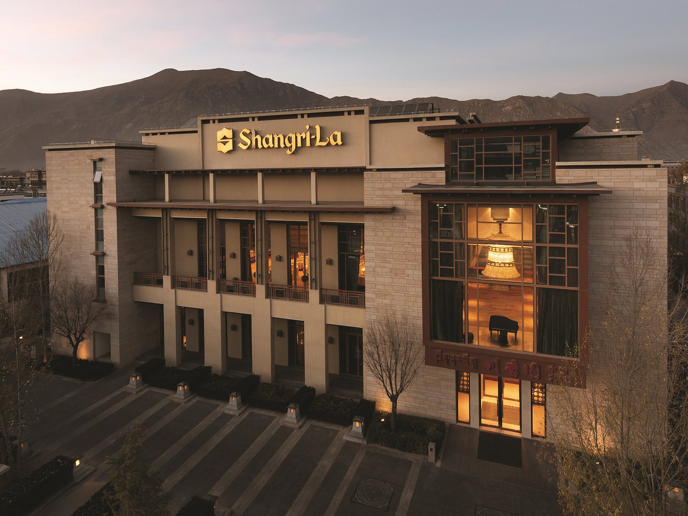 Shangri-La Hotel, Lhasa