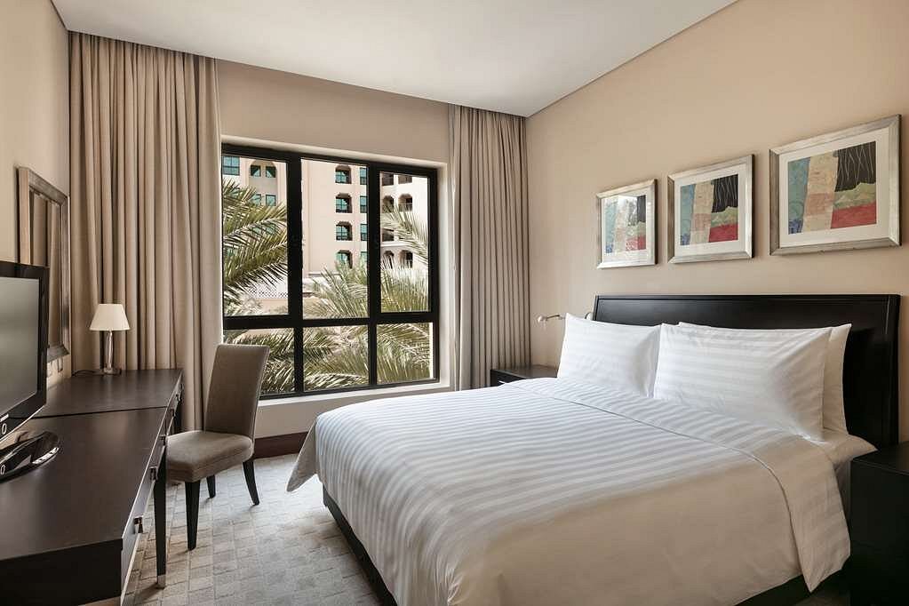 Shangri-La Qaryat Al Beri, Abu Dhabi view 3