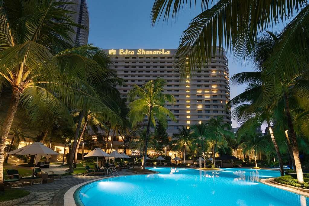 Edsa Shangri-La, Manila view 2