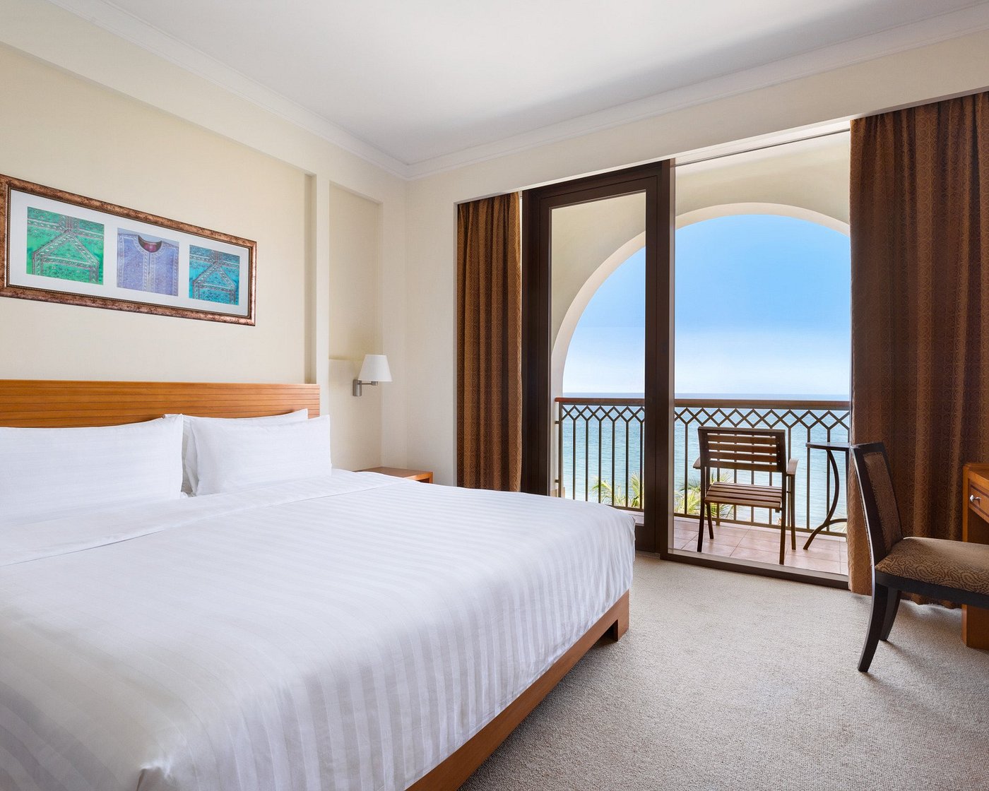 Shangri-La Barr Al Jissah, Muscat view 3