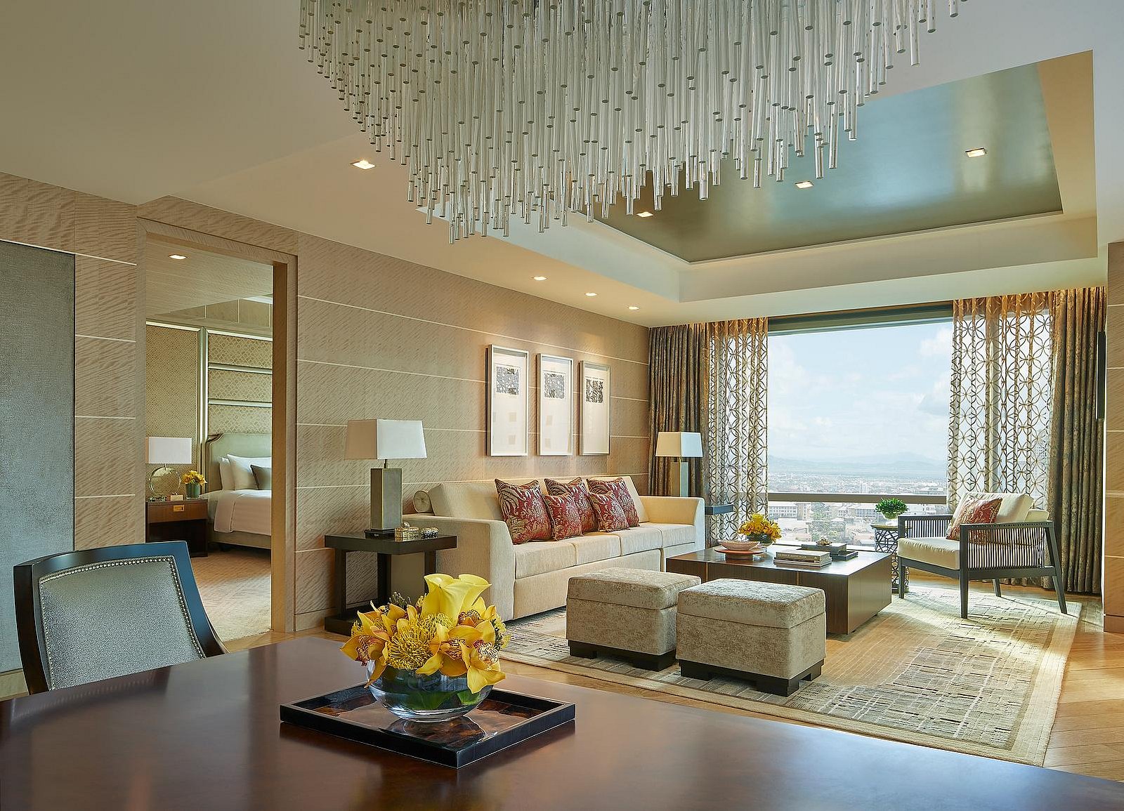 Shangri-La The Fort, Manila view 4