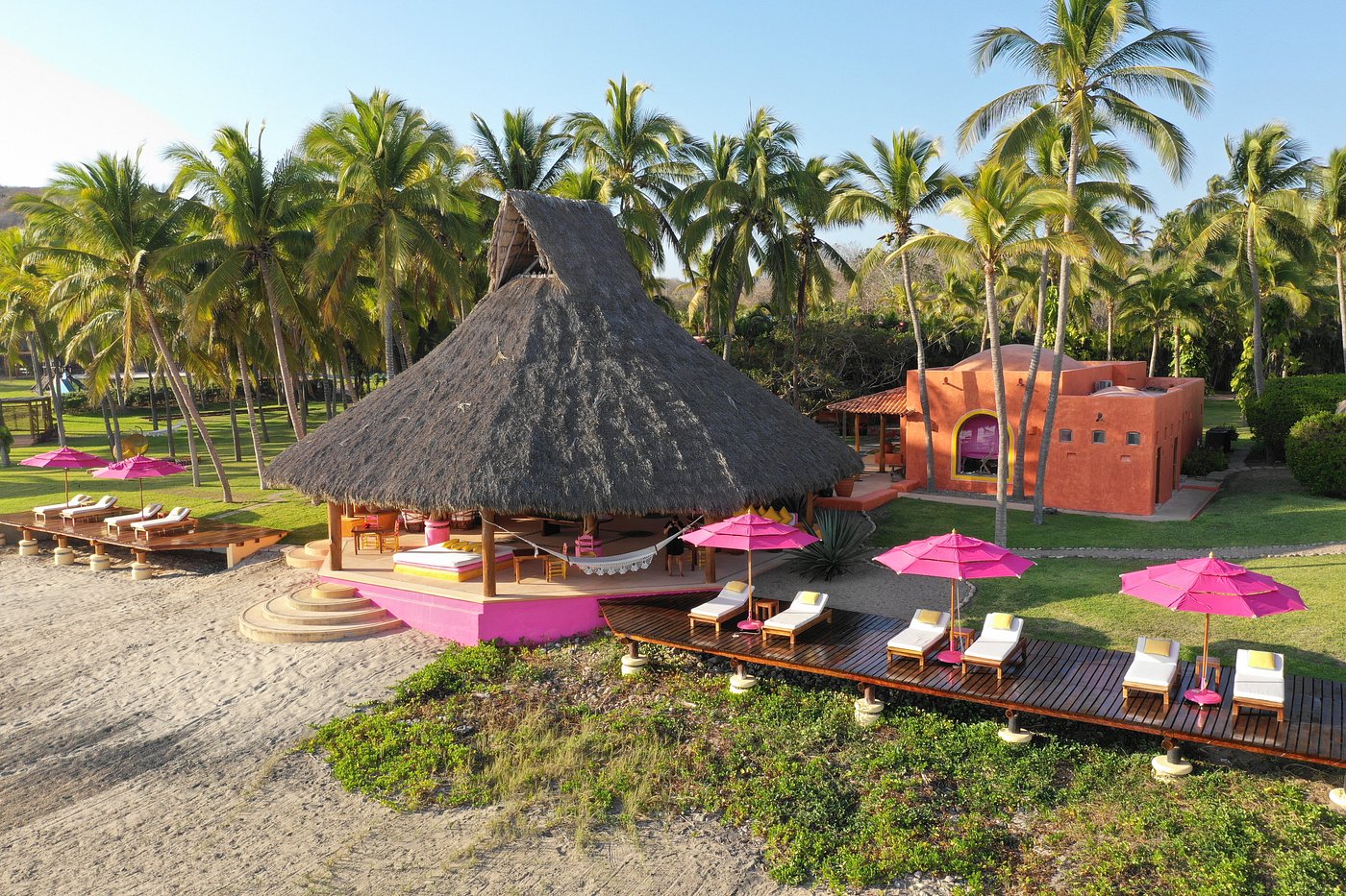 Las Alamandas Resort