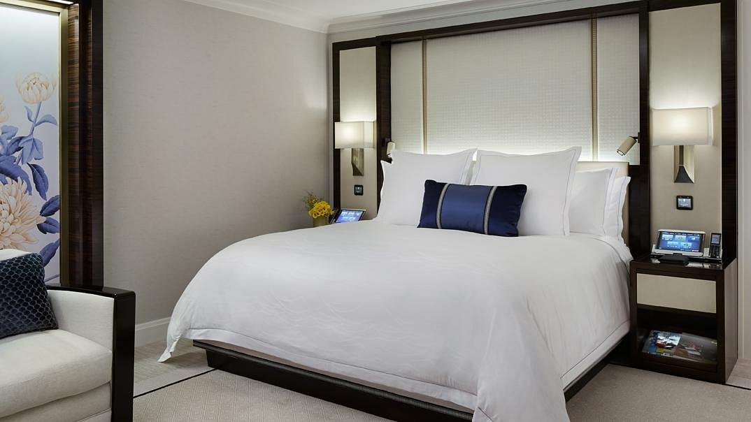 The Peninsula Chicago view 4