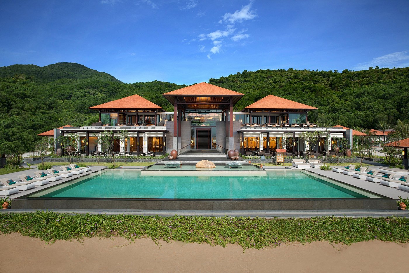 Banyan Tree Lang Co Vietnam view 2