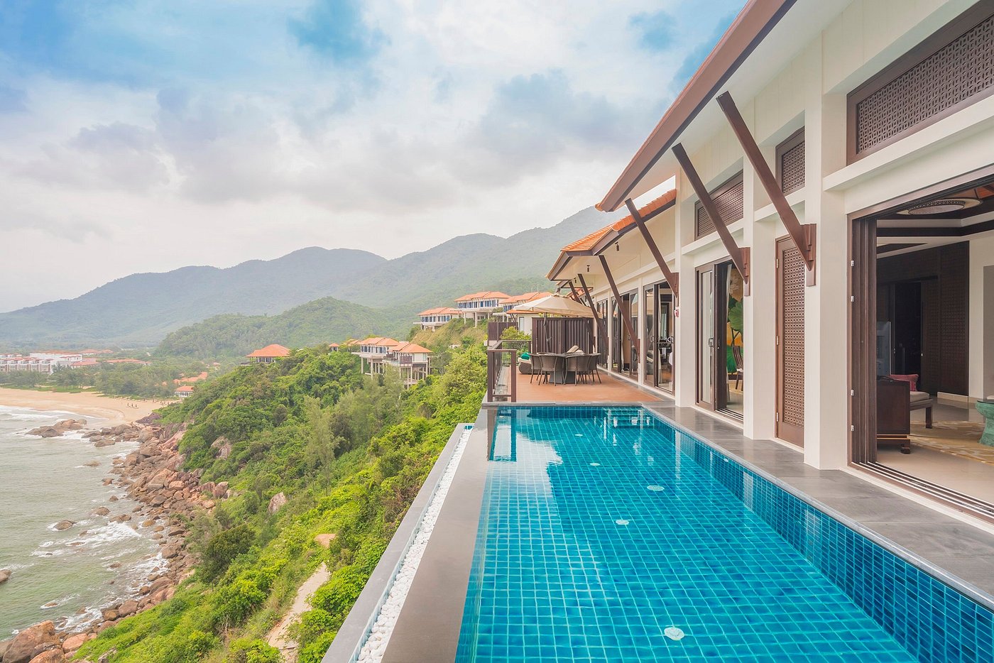 Banyan Tree Lang Co Vietnam view 5