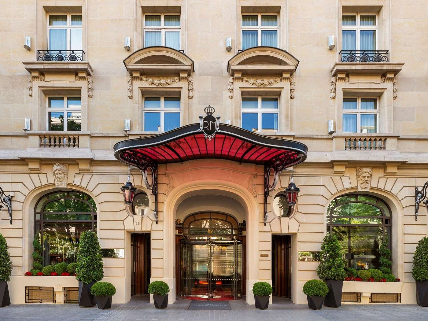 Raffles Le Royal Monceau Paris view 2