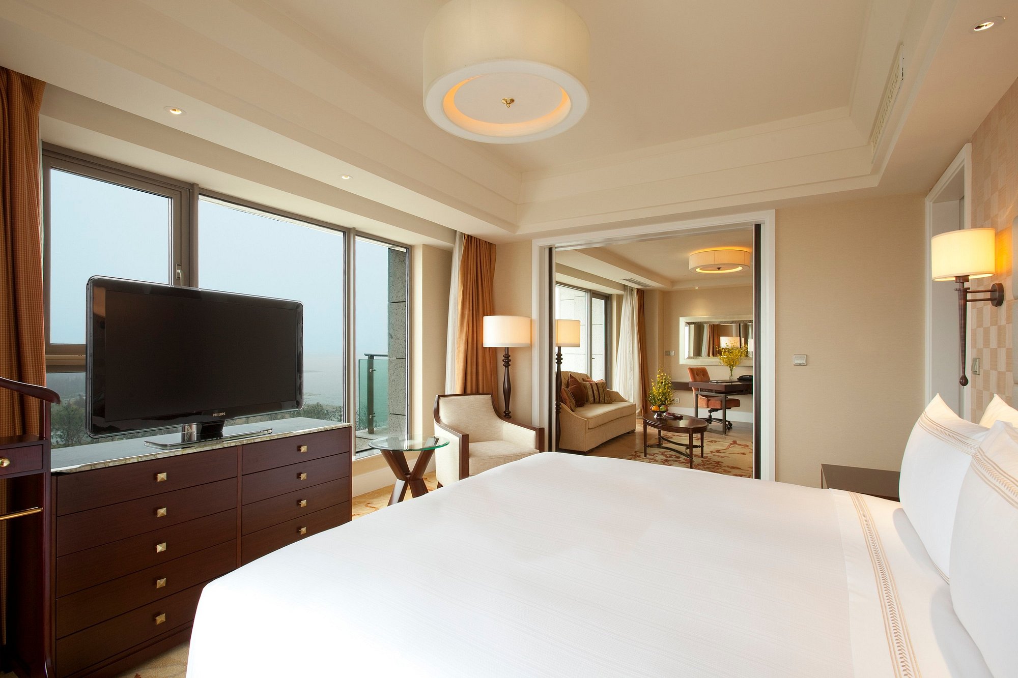 Fairmont Yangcheng Lake view 4