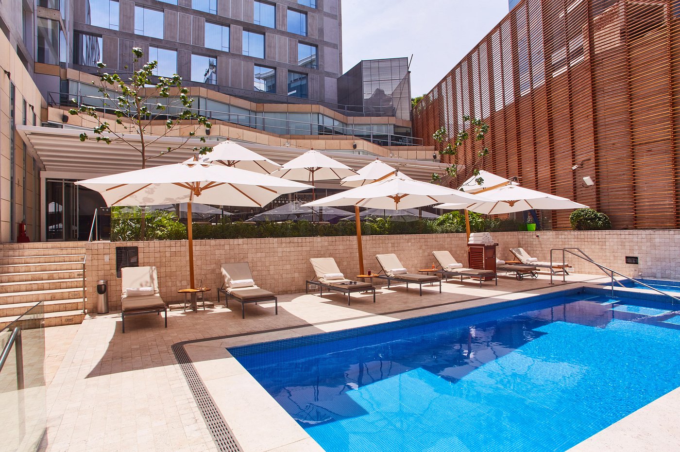 Pullman Lima - San Isidro view 5