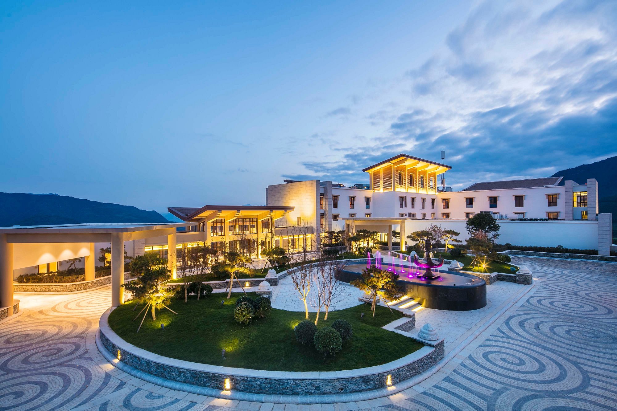 Banyan Tree Jiuzhaigou view 2