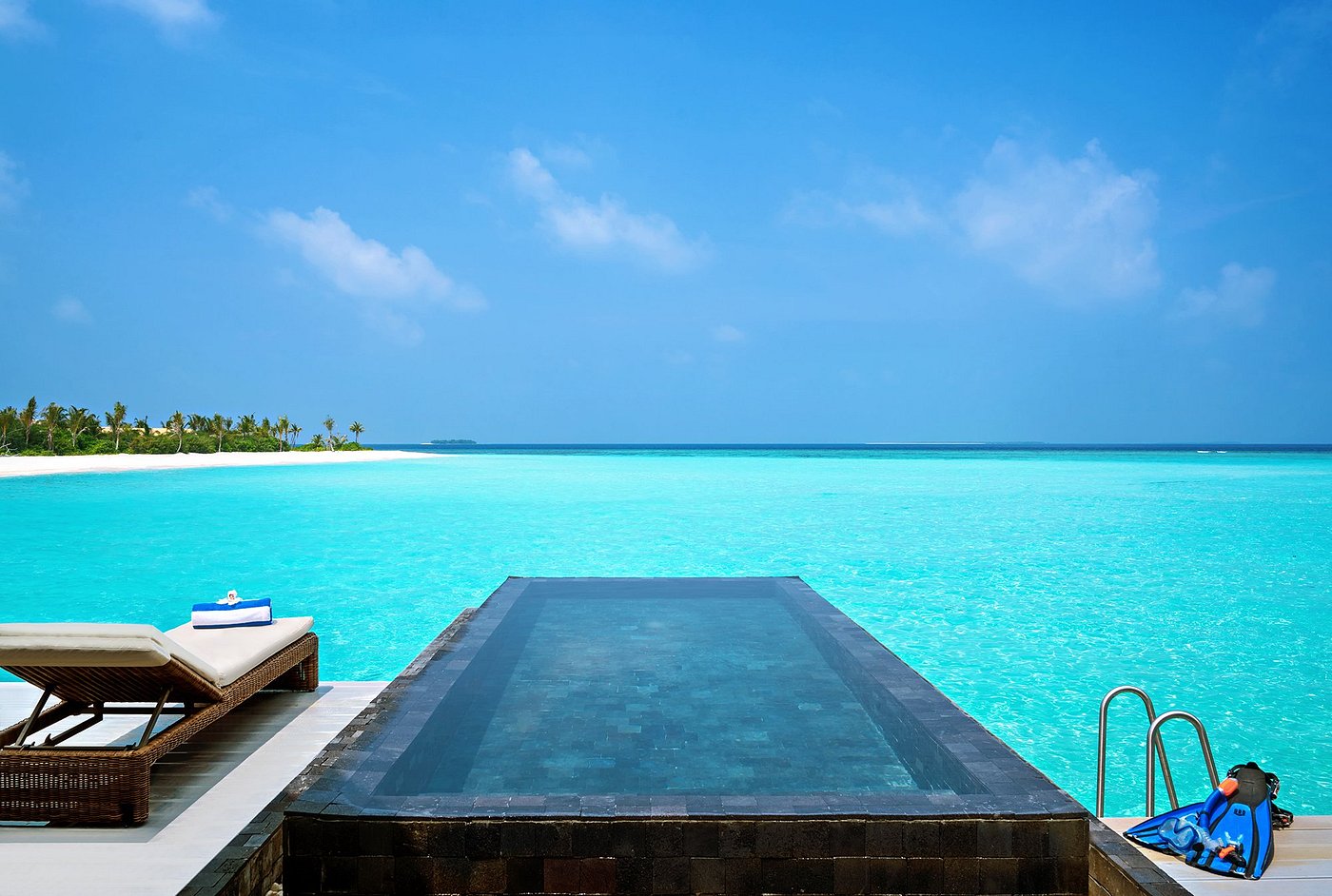 Mövenpick Resort Kuredhivaru Maldives view 5