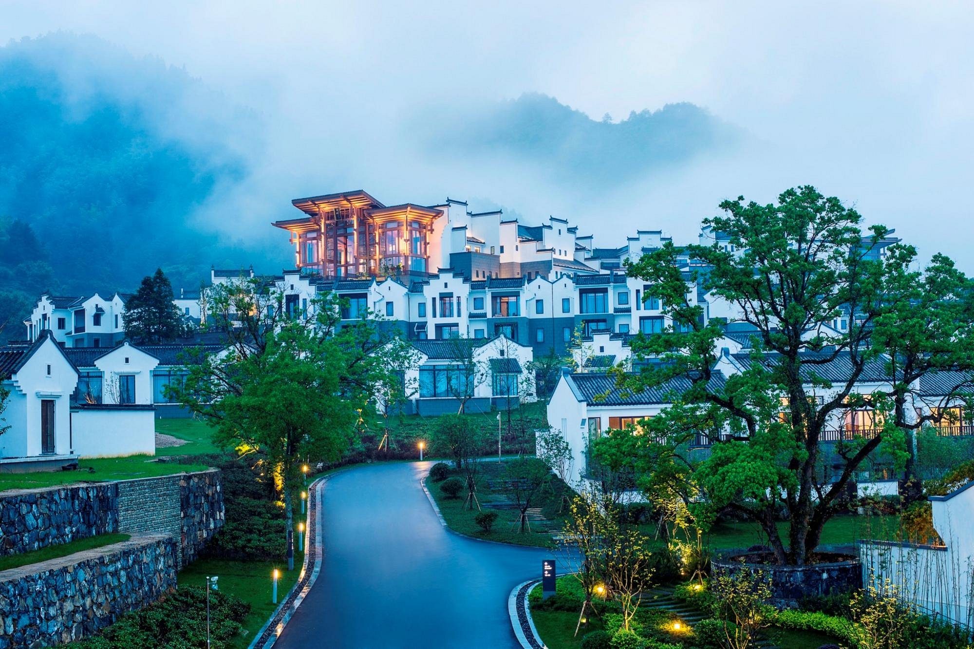 Banyan Tree Huangshan view 2