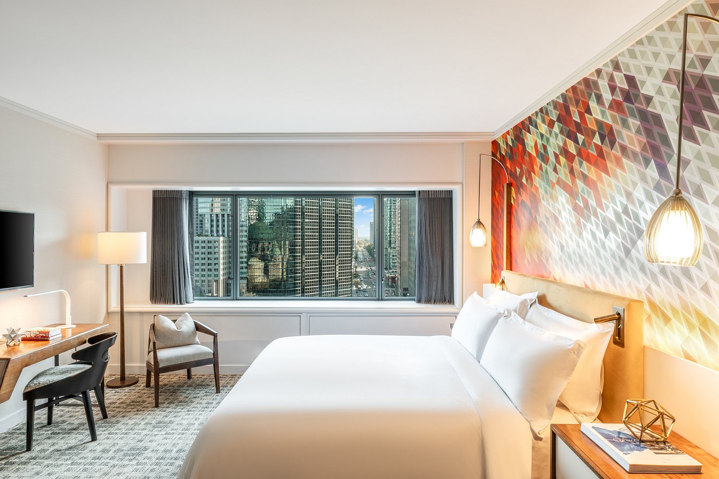 Fairmont The Queen Elizabeth view 3