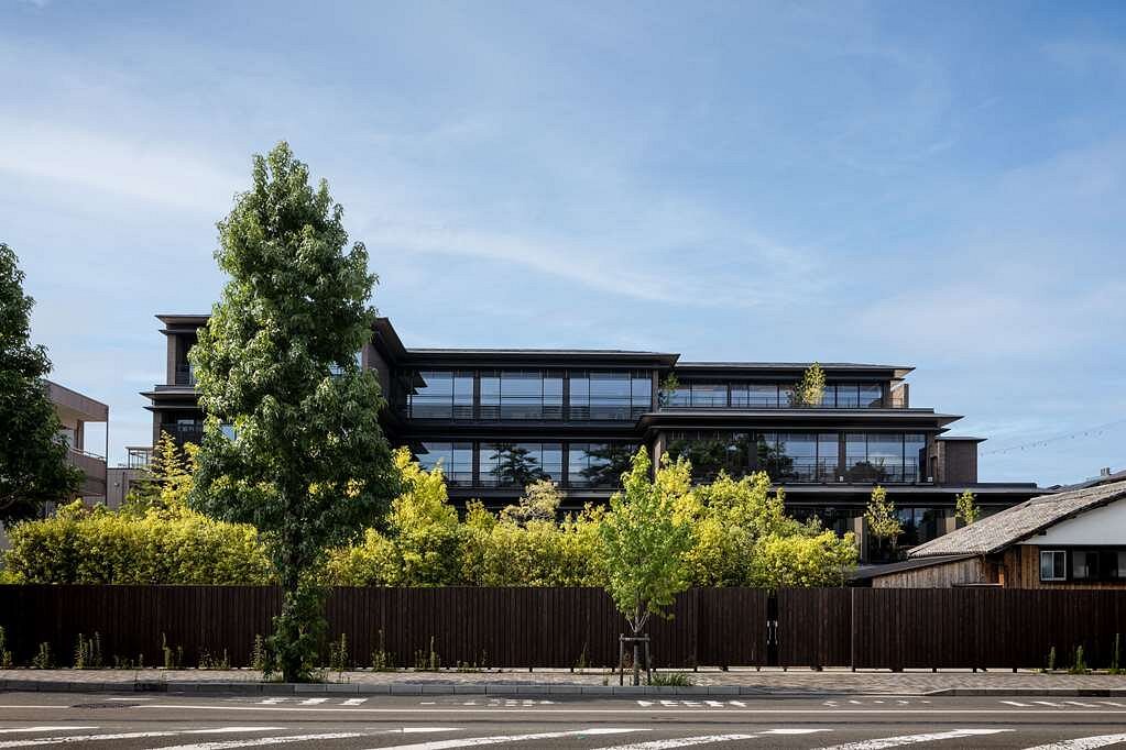 Garrya Nijo Castle Kyoto view 2