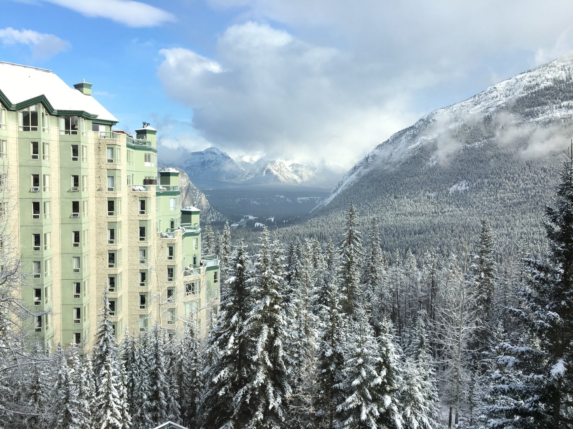 The Rimrock Resort Hotel