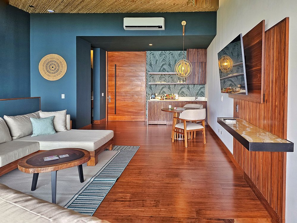 Los Altos Resort view 4