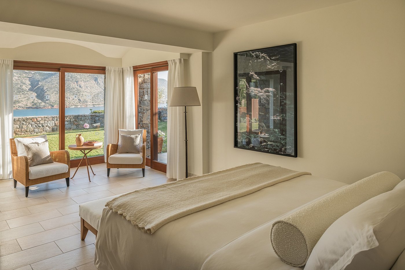 Phāea Blue Palace Schisma Elountas view 3