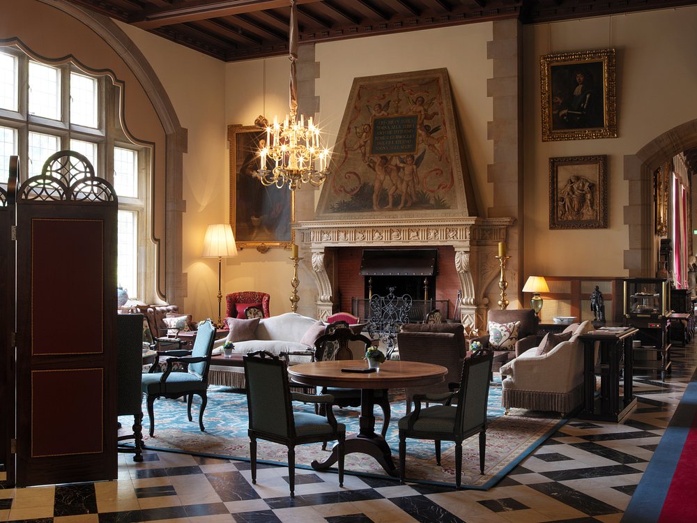 Schlosshotel Kronberg view 2