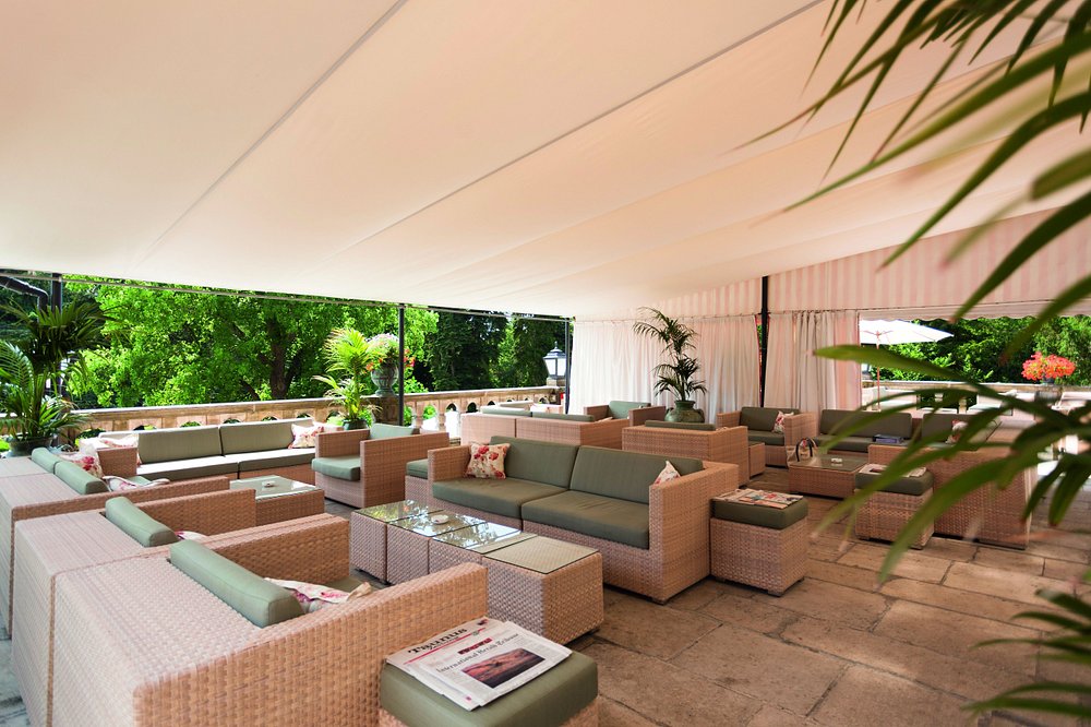 Schlosshotel Kronberg view 6