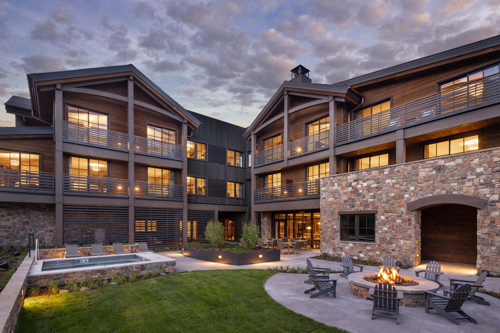 Rusty Parrot Lodge and Spa view 2