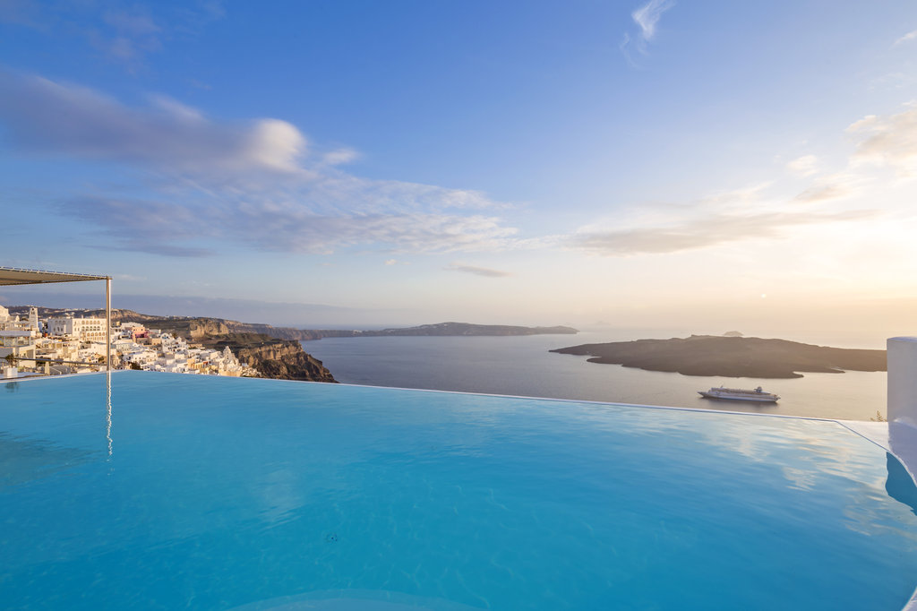 Cosmopolitan Suites view 6