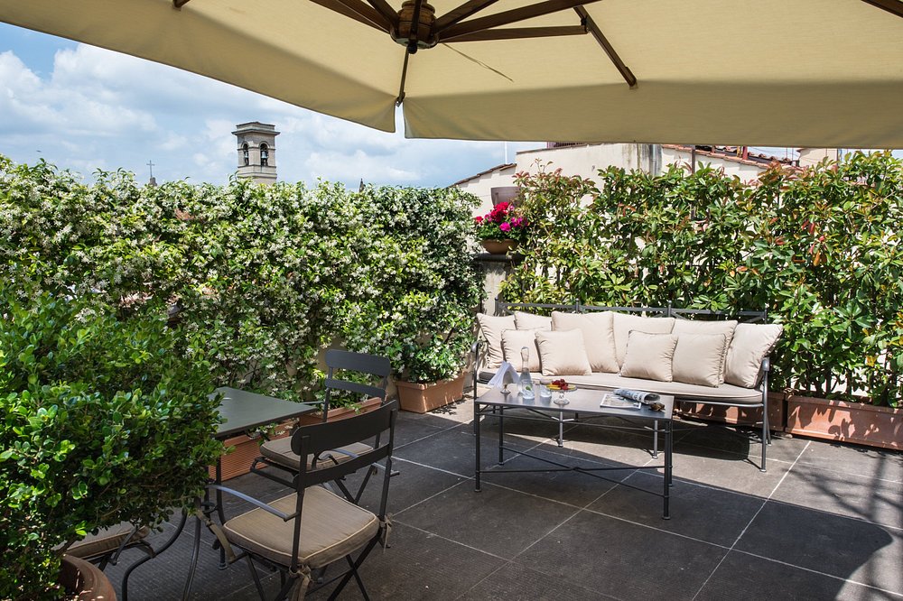 Palazzo Vecchietti view 6