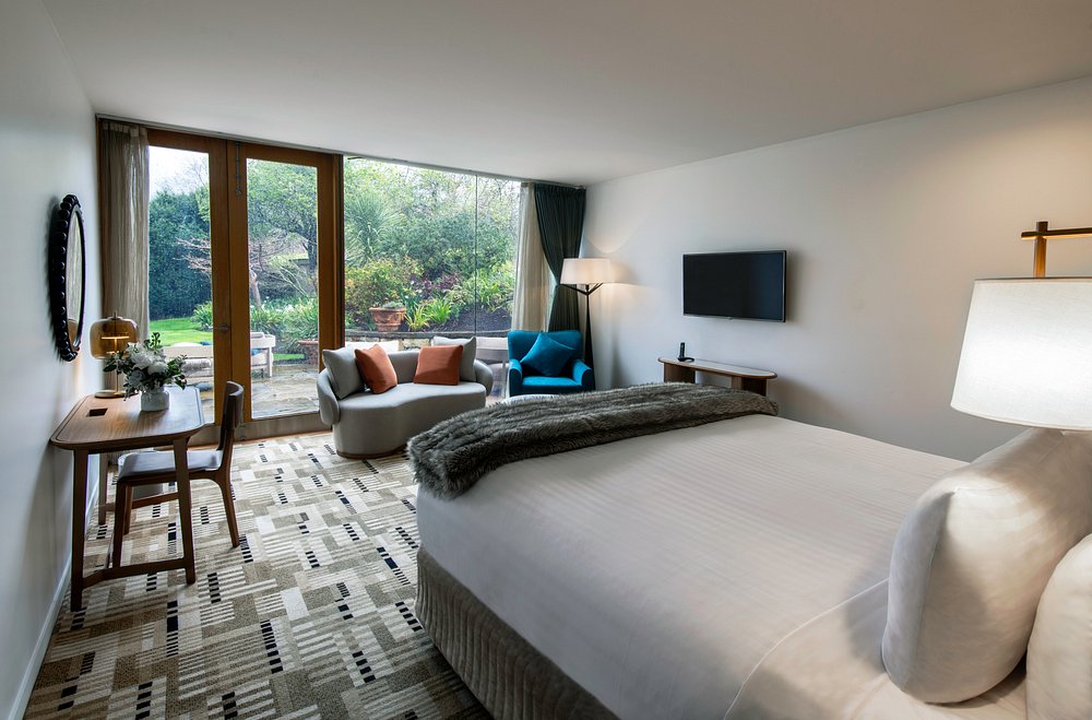 Islington Hotel view 4