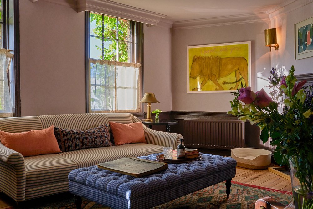 The Mitre Hampton Court view 2