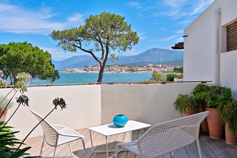 Hotel La Roya view 6