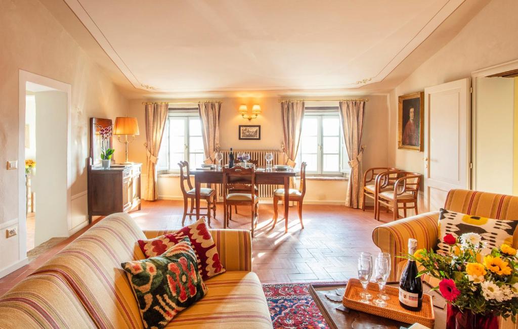 Palazzo Tiglio view 4