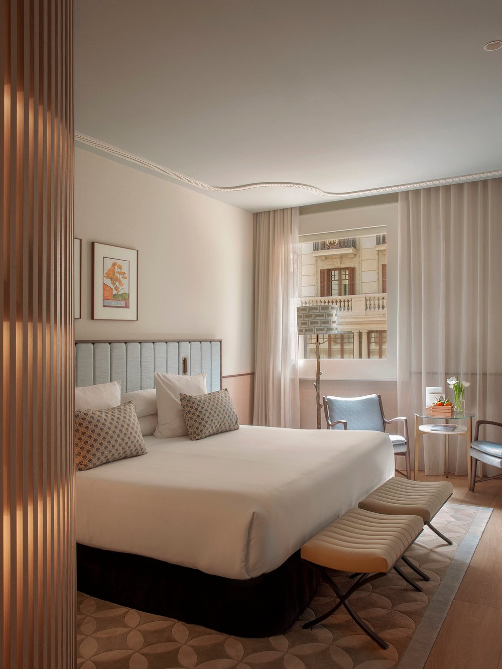 Grand Hotel Central view 3