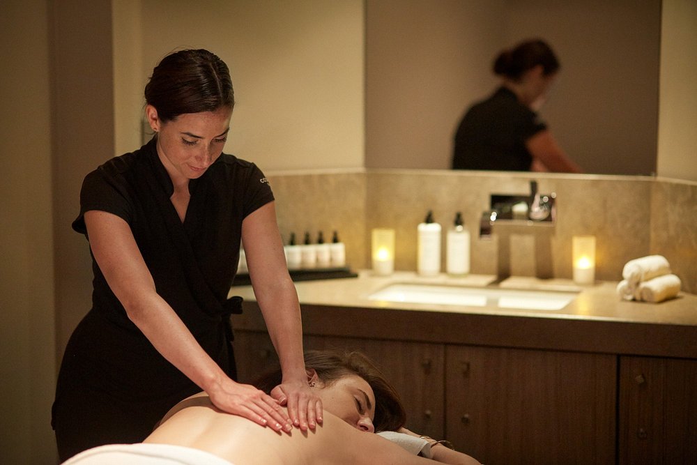 Le Pavillon de la Reine & Spa view 6