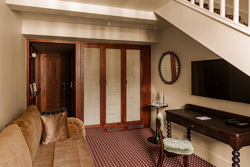 Château des Fleurs view 4