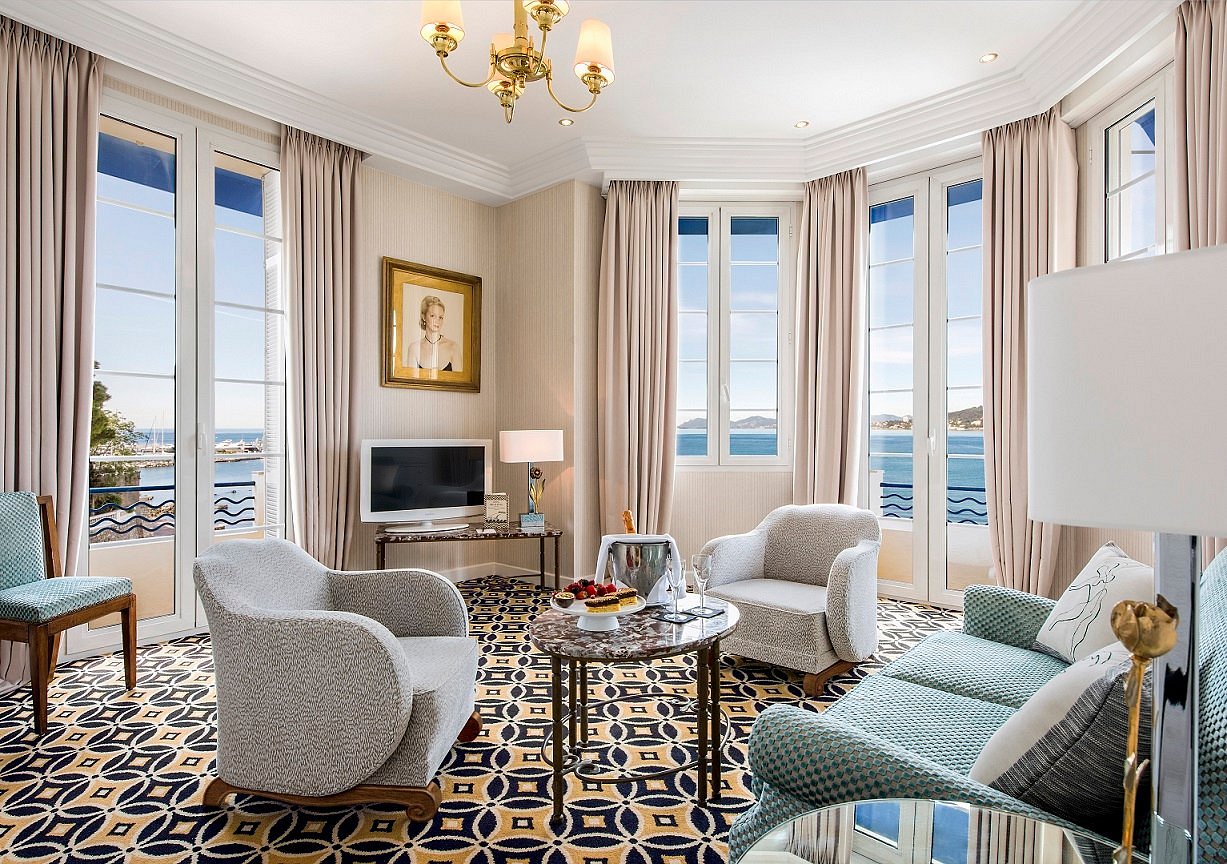 Hotel Belles Rives view 4