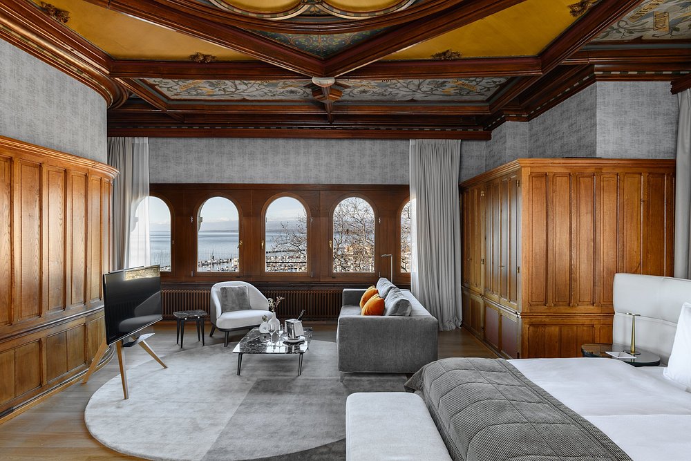 Chateau d'Ouchy view 4