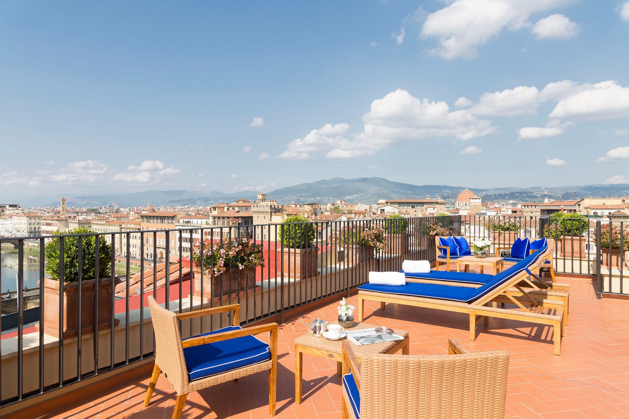 Hotel Lungarno view 5