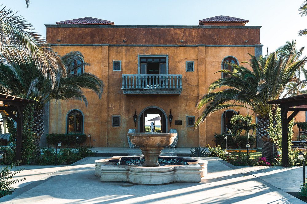 Villa Santa Cruz, Todos Santos