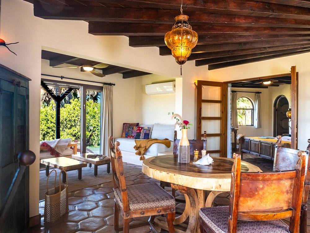 Villa Santa Cruz, Todos Santos view 4